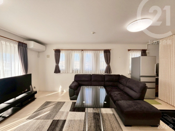  ��2F�FLDK21����������Ŗ��邢21����LDK�B�L�X�Ƃ�����ԂɎ��[�������Ă���A��������}���Ă�������ƕ�点�܂��B