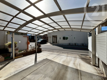  ���J�[�X�y�[�X���J�[�|�[�g�����B�J�̓��̂��������A����A��Ƃ�������ď��~��ł��܂��B