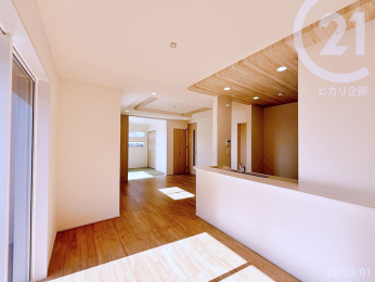  ��LDK16�����L�b�`���̓V��f�U�C������Ԃ��d�؂胁���n�������o�B