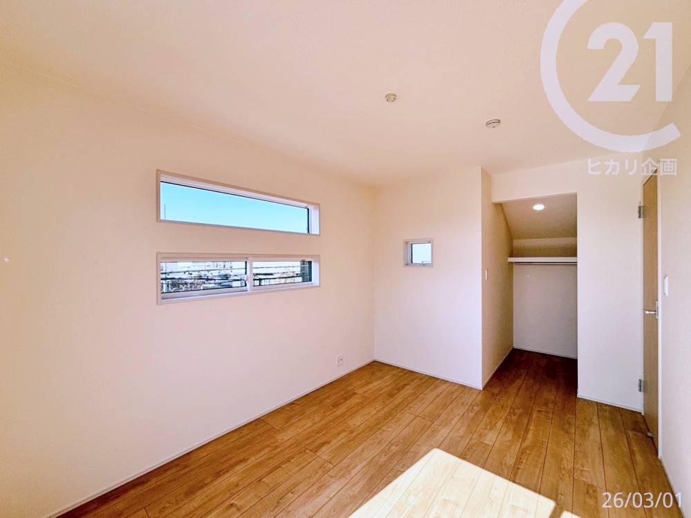  ���m��6.3�����쐼�̌������邨�����B�o���R�j�[�ɏo��܂��B