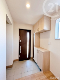  �����ց�