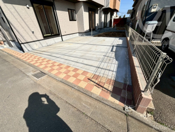  ���J�[�X�y�[�X�F����2�䕪���O�ʓ��H��6M����̂ŁA�������ƒ��Ԃ��ł��܂��B