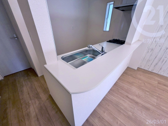  ��LDK�F15�����J�E���^�[�t���ł������̎󂯓n�������₷���ł��B