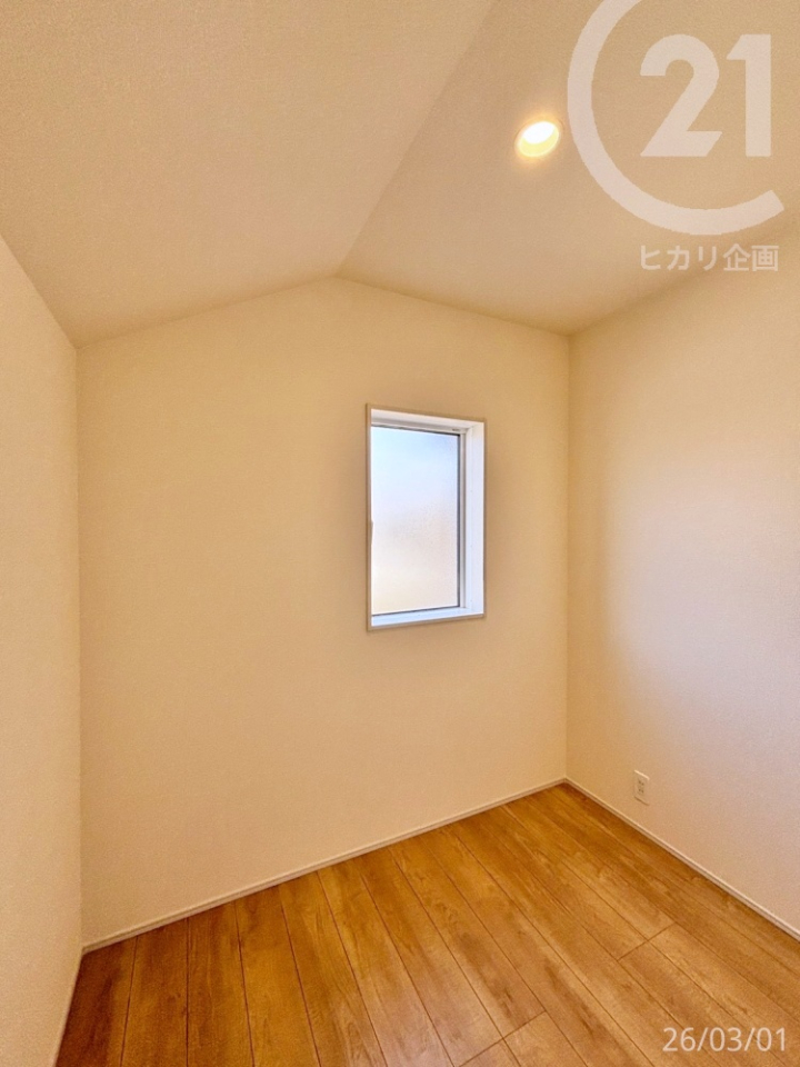  ���[�ˁF3.25�����L�X���[�⃏�[�N�X�y�[�X�Ƃ��Ă����g�����������܂��B