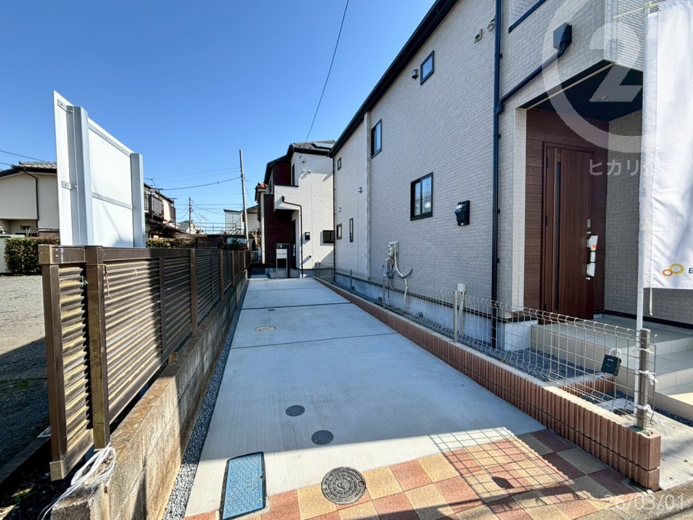  ���J�[�X�y�[�X�F�c��2�䕪������2�䒓�ԉ\�ȃJ�[�X�y�[�X���m�ۂ��Ă��܂��B�i�Ԏ�ɂ��j