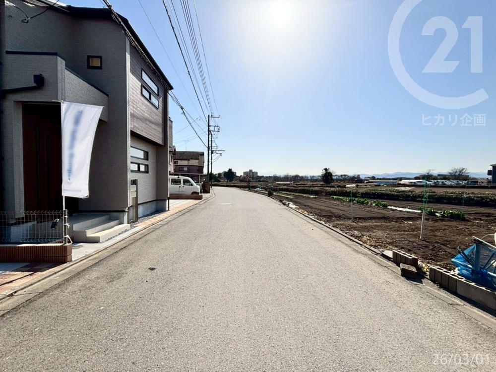  ���O�ʓ��H�F����6����������Ƃ�̂��铹�H���ŁA�Ԃ̏o��������X���[�Y�ɍs���܂��B