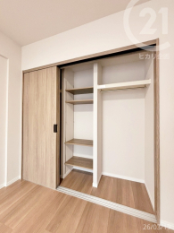  ���m���E6.4������e�ʂ̎��[�X�y�[