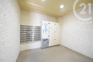  �|�X�g�E��z�{�b�N�X