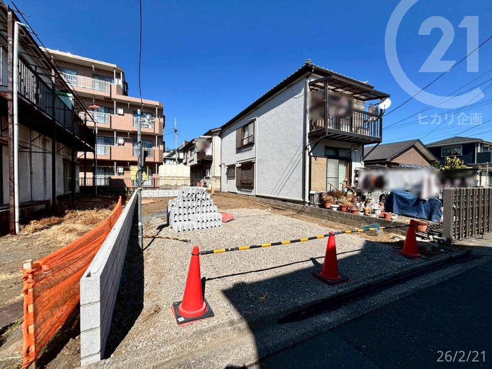  �����q�����u����v�w���k��23���A�����w�Z����p�n����̊ՐÂȏZ��X�ɗ��n�B