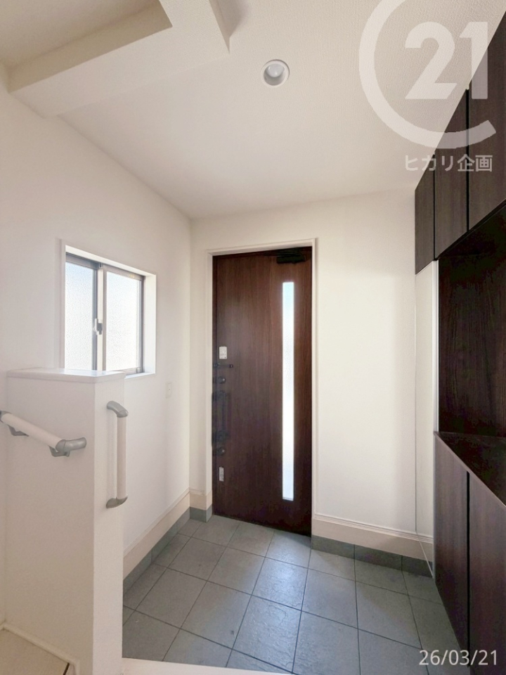  �����⌺�փh�A��������������ݖ��邢��Ԃł��B