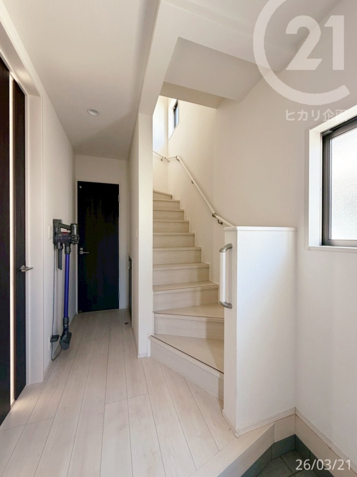  ���ւ���͐����X�y�[�X�������ɂ����A�ו��̎�������S���Ăł��܂��B