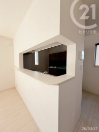  ���������󂯓n���ɕ֗��ȃJ�E���^�[�t���̃L�b�`���ł��B