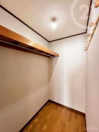  ��2�K�a���EWIC���Ɩ��t���Œ��̐��������₷���ł��B