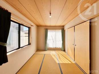  ��2�K�a����������̂��������o���R�j�[�ɖʂ��Ă��܂��B