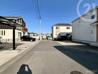  �k��������5���E����