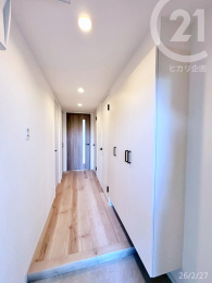  �����ց�