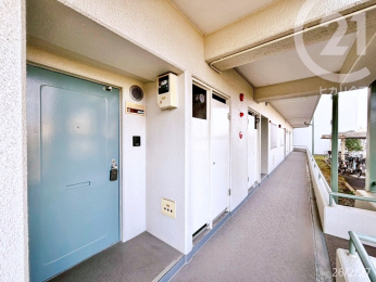  �����ց�