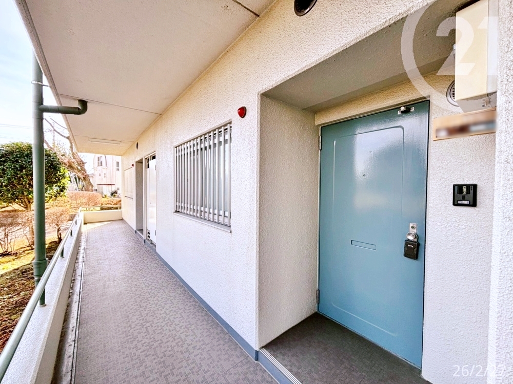  �����ց�