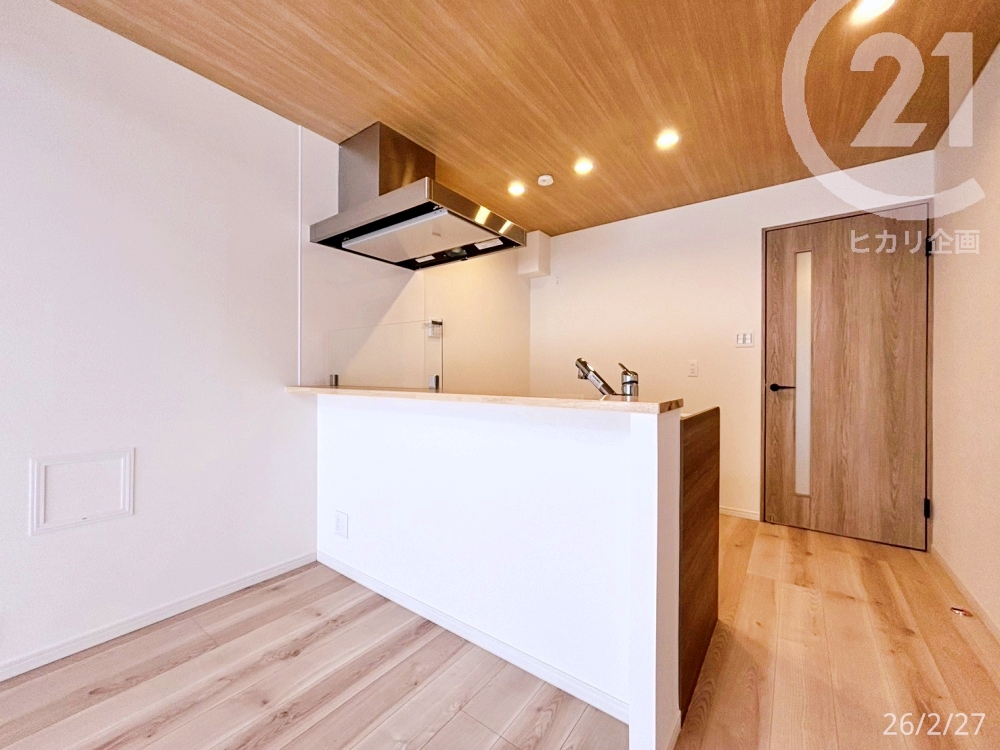  ��LDK13.5�����L�b�`���͐l�C�̑Ζʎ�