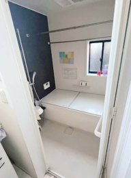  �o�X���[��