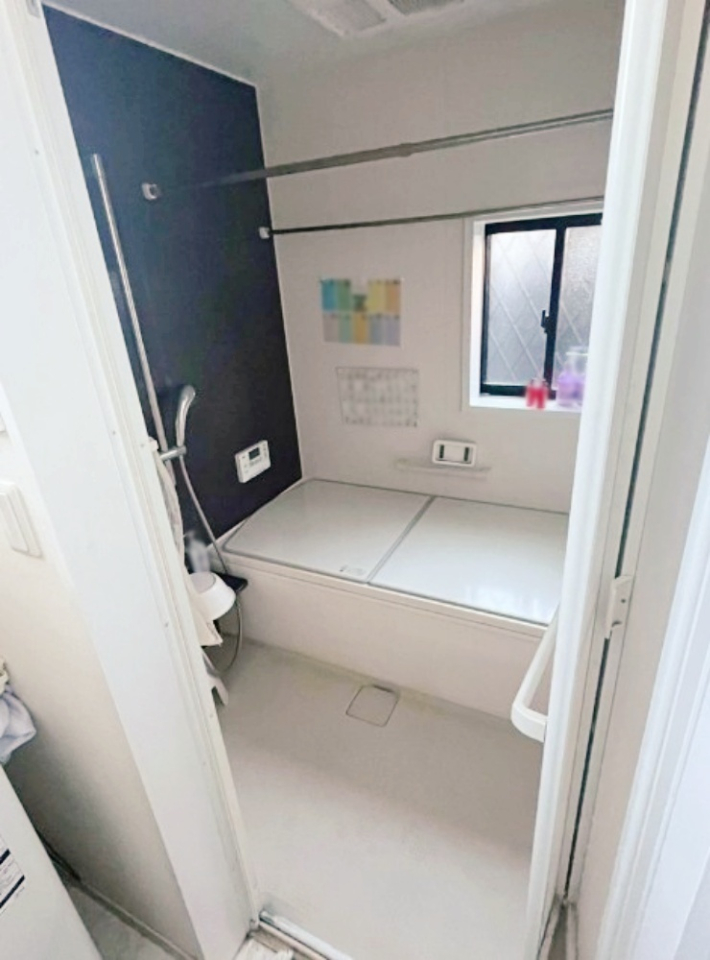  �o�X���[��