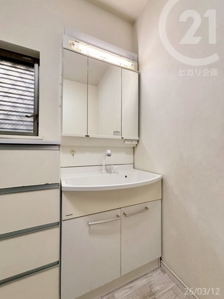  ���Ɨ����ʉ��ϑ䁄