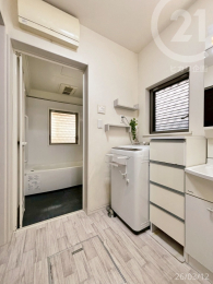  ���ʎ����ɂ͏���������A���C�����₷���A�J�r�\�h�ɂȂ�܂��B