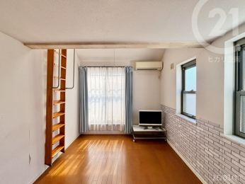  ���m���E6.5�����o���R�j�[�ɖʂ����J�����̂��邨�����ł��B