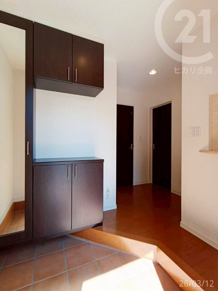  ���ւ���̎����������X�y�[�X�ɓ��肭�����߁A�ו��̎�������S���Ăł��܂��B