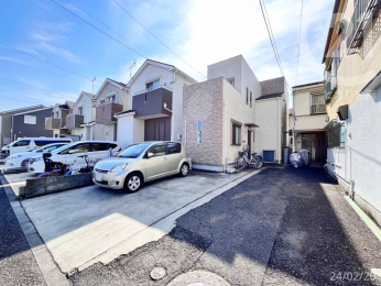  �����ɒʘH���ʂ��Ă��܂��i�����L�j