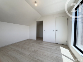  �m��8.5���̎��[���E�H�[�N�C���N���[�[�b�g�ł�