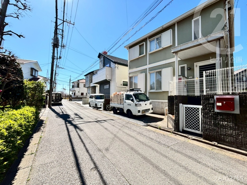  �k��������5���E����