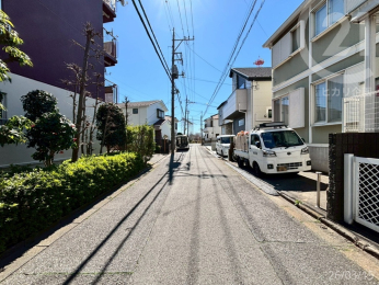  �k��������5���E����