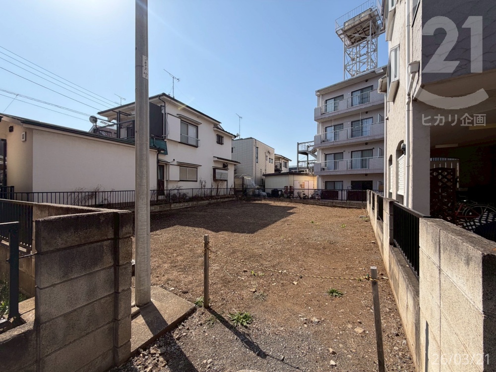 ���n�y�n�ʐ^ �@�쓌�����H�ɖʂ����v���C�o�V�[���̍������ƕ~�n