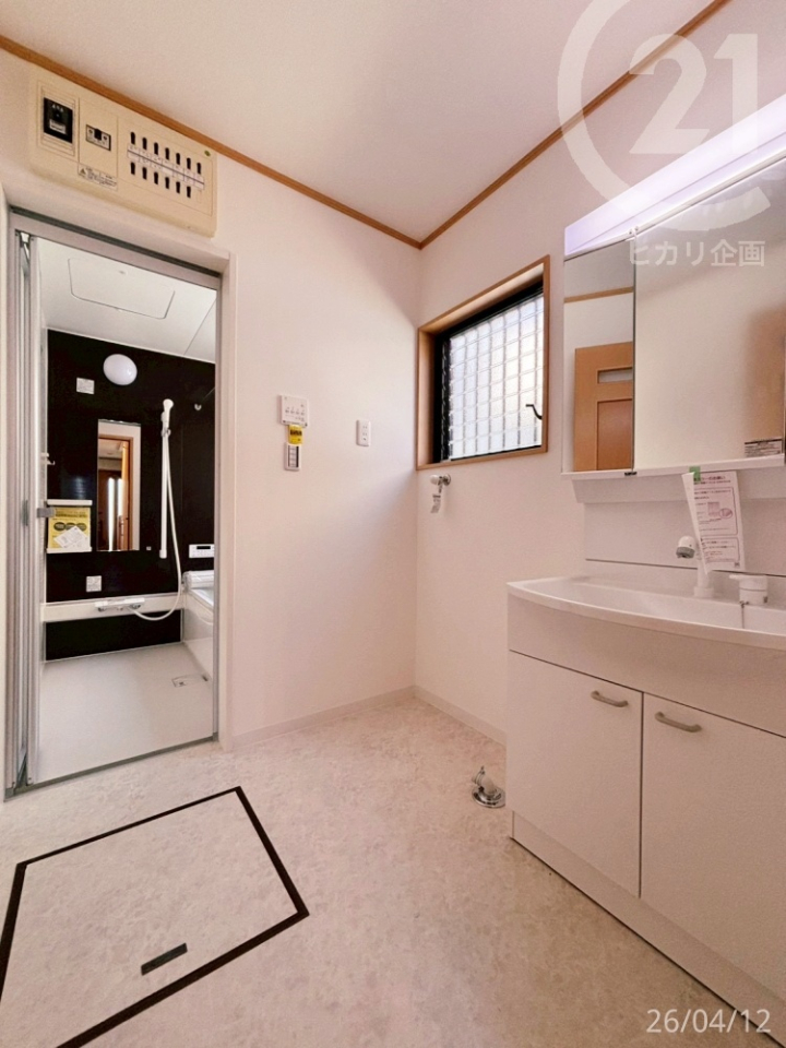  ���ʎ����ɂ͑�������A���C�����₷���ł��B