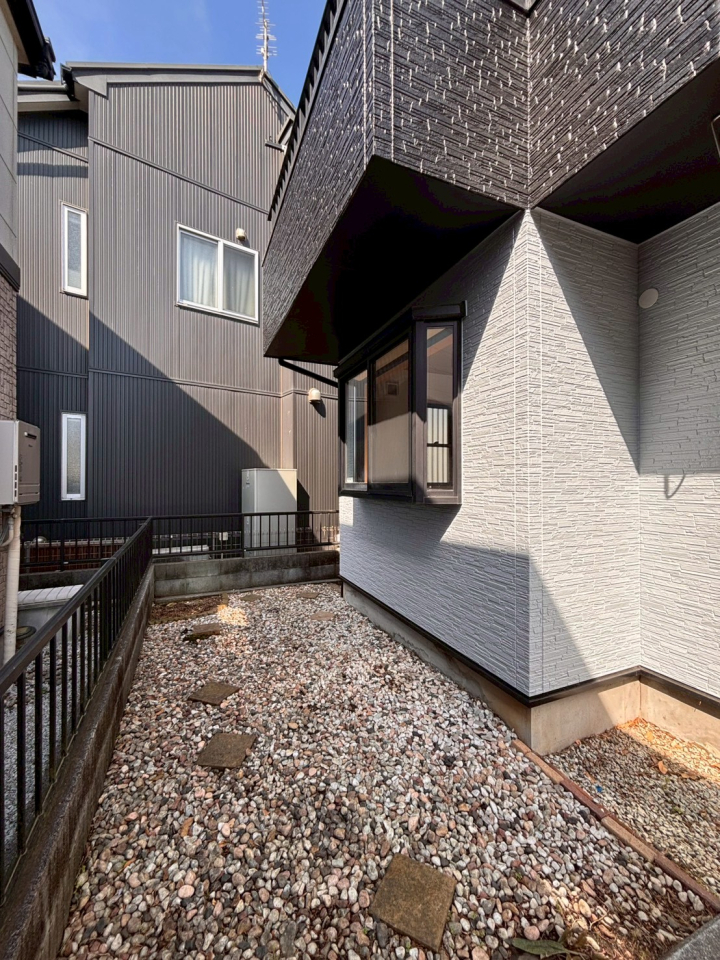  �J�[�X�y�[�X���ɂ��낪�������܂��B