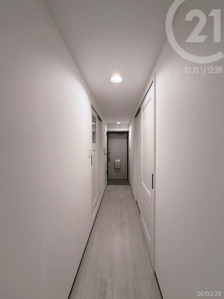  ���L����