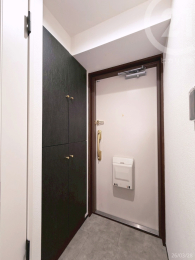  �����ց�