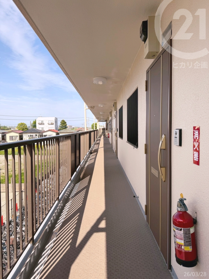  �����ց�