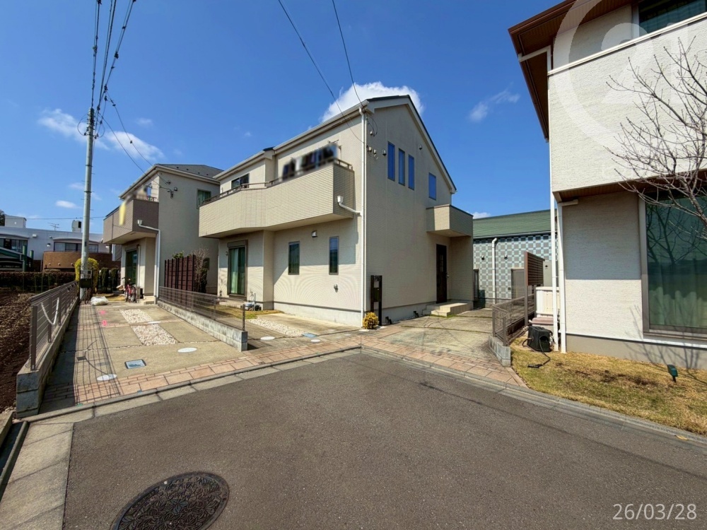  �����쑤�̓J�[�X�y�[�X+�גn�J�[�X�y�[�X�ɂȂ��Ă��邽��1�K�܂œ�������ǍD�ȏZ�܂��ł��I