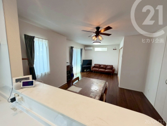  �L�b�`�����烊�r���O����]�ł��܂��B�q�ǂ������̂̌����Ɉ��S��