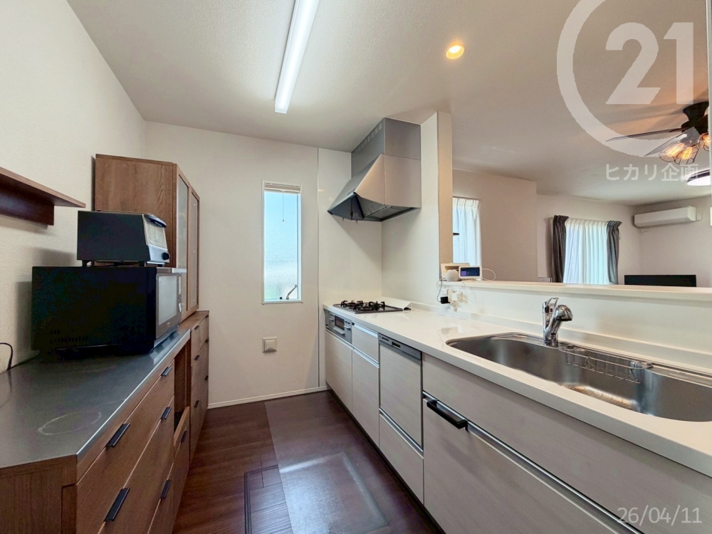  �L�b�`���X�y�[�X�ɂ��쑋������܂��B