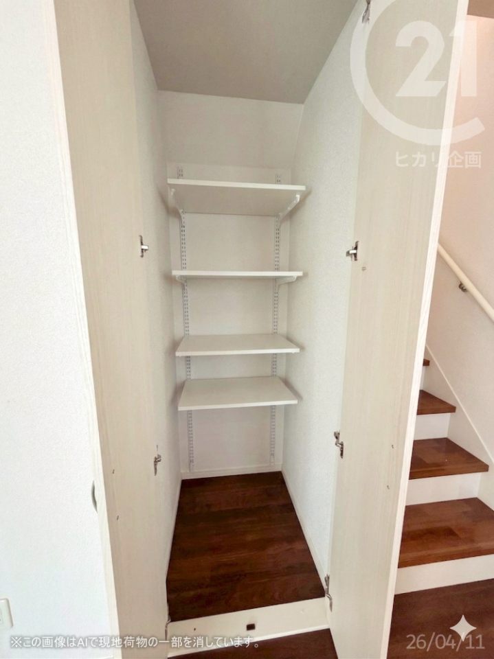  ���r���O�����[��A1�K�a�������ɓ��p�i�Ȃǂ����܂��Ă������Ƃ��ł��܂��B