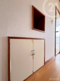  1�K�z�[���ɂ͎��[�X�y�[�X�ƕǖʎ��[����B