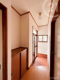  2�ʍ̌��Ŗ��邢���ցB