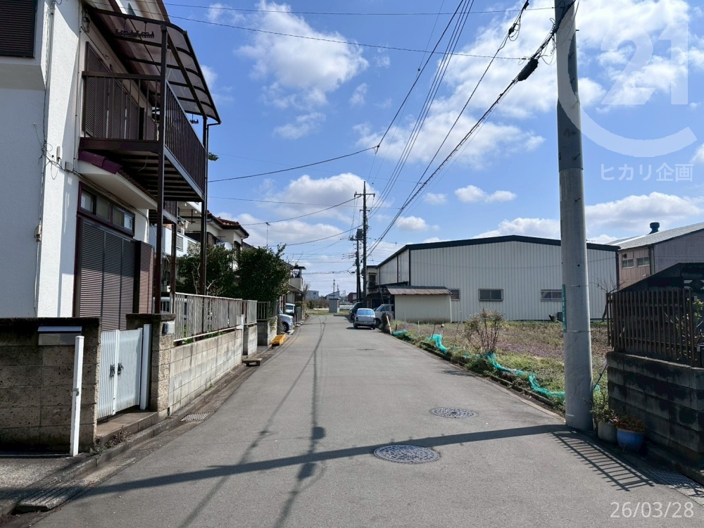  �O�ʓ��H�͕���6M�B���Ԃ���Ƃ�������čs���܂��B