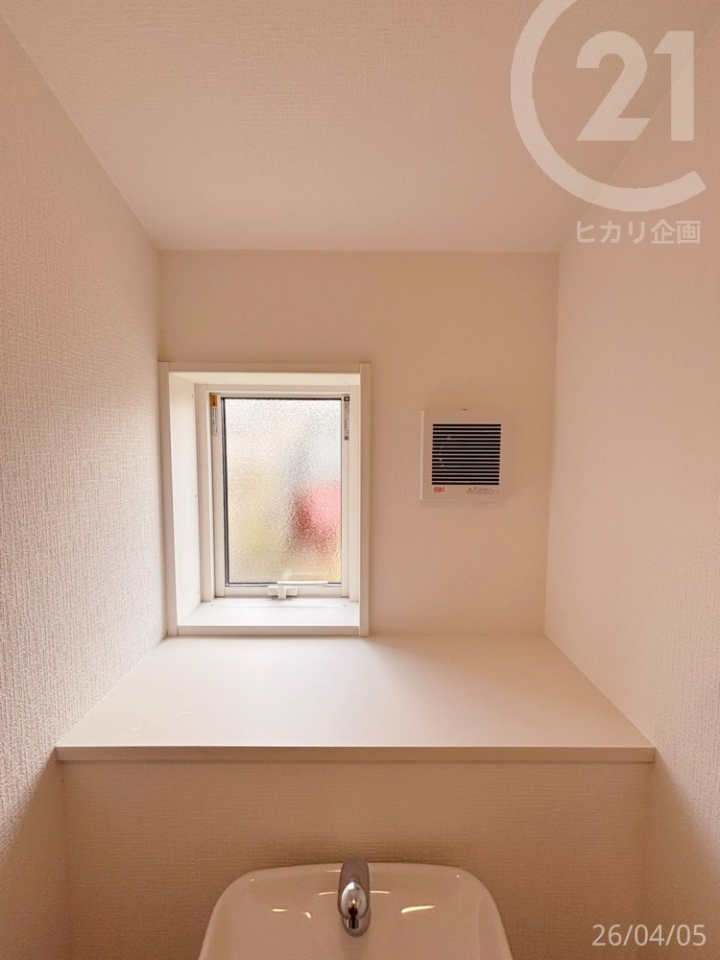  ��2�K�g�C������������[�ɂ��֗��ȃX�y�[�X�t���g�C���B