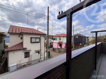  �o���R�j�[����̒��]