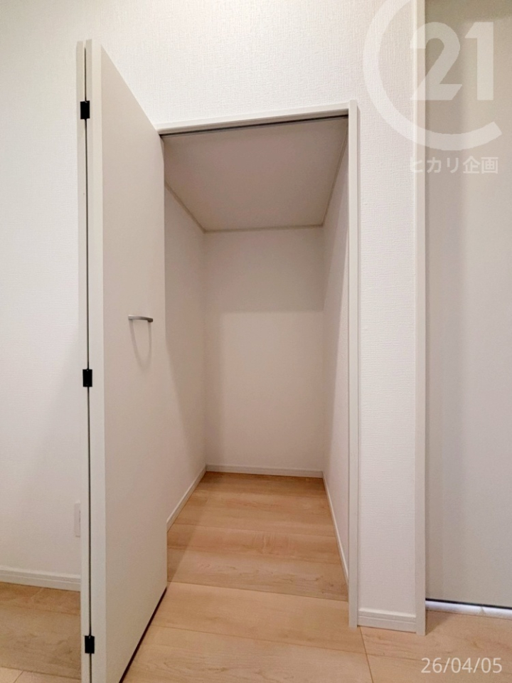  ��1�K�z�[�����[���g���₷���ʒu�ɐ݂���ꂽ�֗��Ȏ��[�X�y�[�X�B