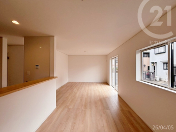  ��LDK���J�������ӂ��LDK�ŁA�Ƒ������R�ƏW�܂�S�n�悢��ԁB